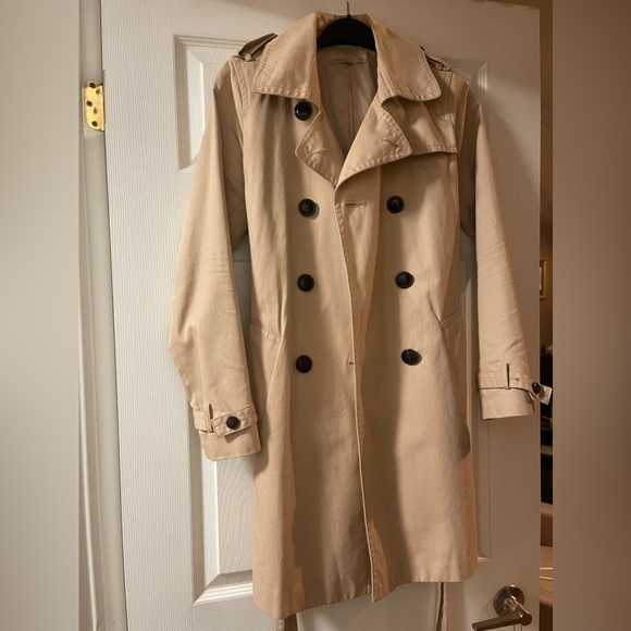Beige trench-coat from Gap, size small great condition - Picture 2 of 7